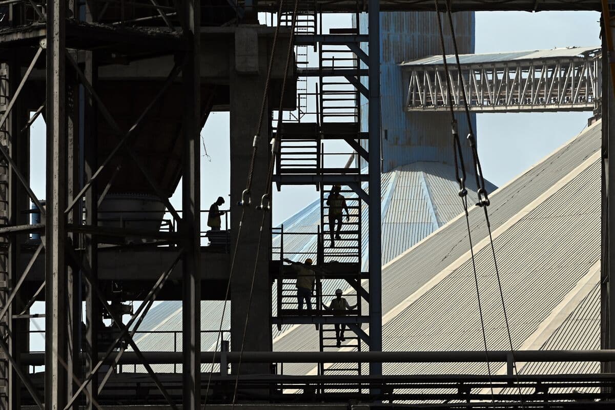 US Won’t Allow India to Become Rival Like China, Official Says