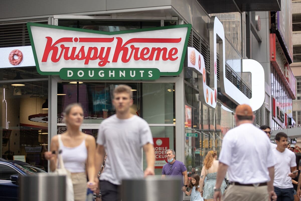Krispy Kreme Posts Mixed Earnings, Sharpens Debt-Reduction Goal
