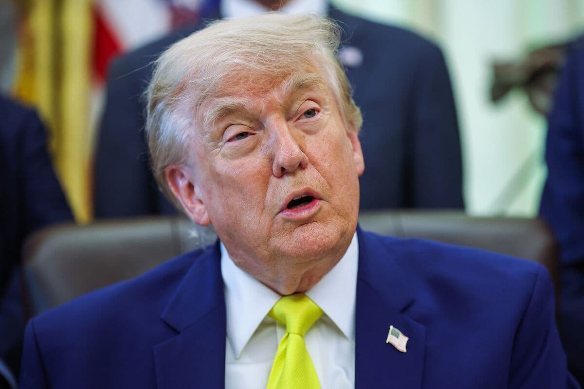 Trump Says He Supports Salary Cap for Major League Baseball