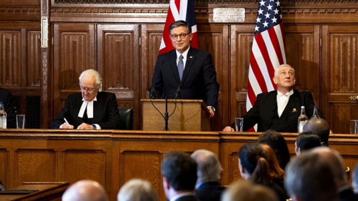 Mike Johnson Sees UK Visit as Chance to 'Calm the Waters'