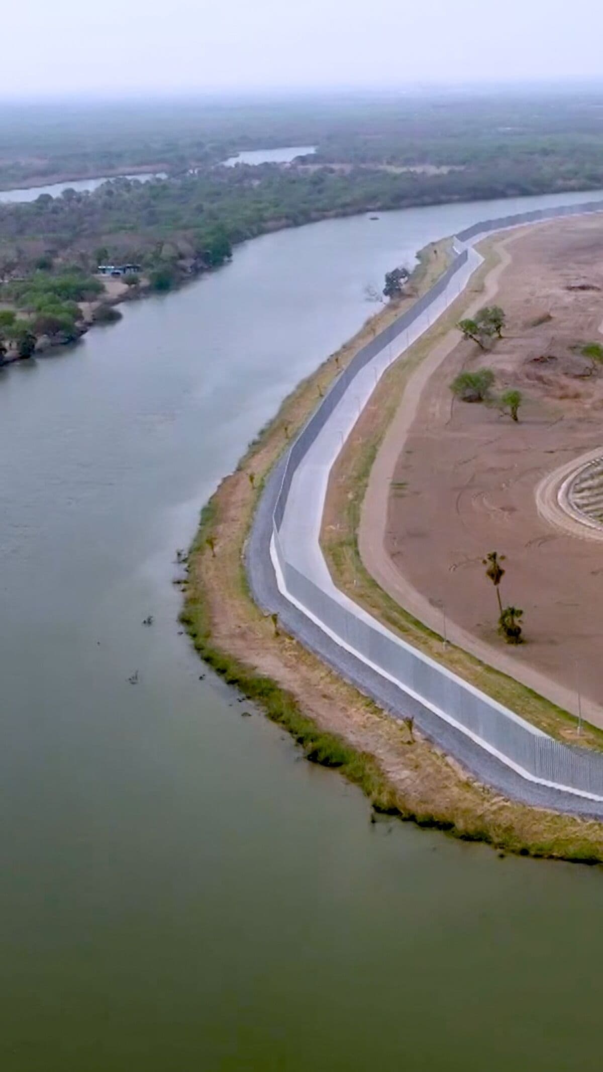 Sand-and-Gravel Firm Is the Big Winner of Trump's Immigration Spend