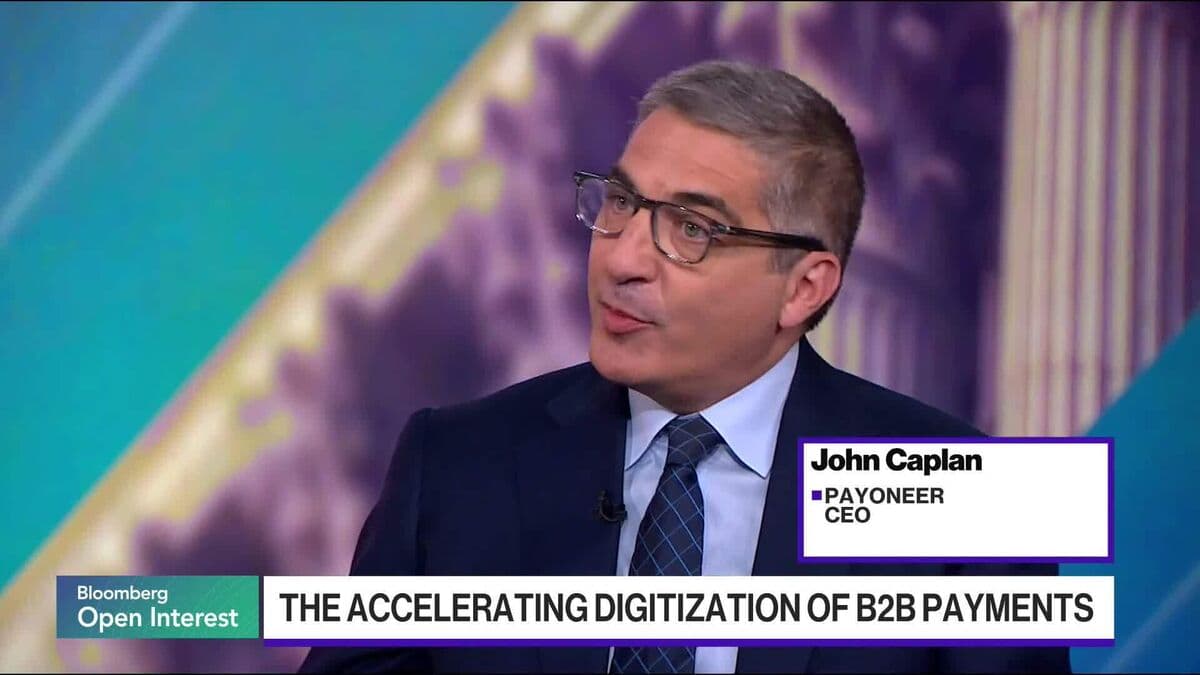 AI Enhances Competitiveness of Small Businesses Amid Economic Challenges