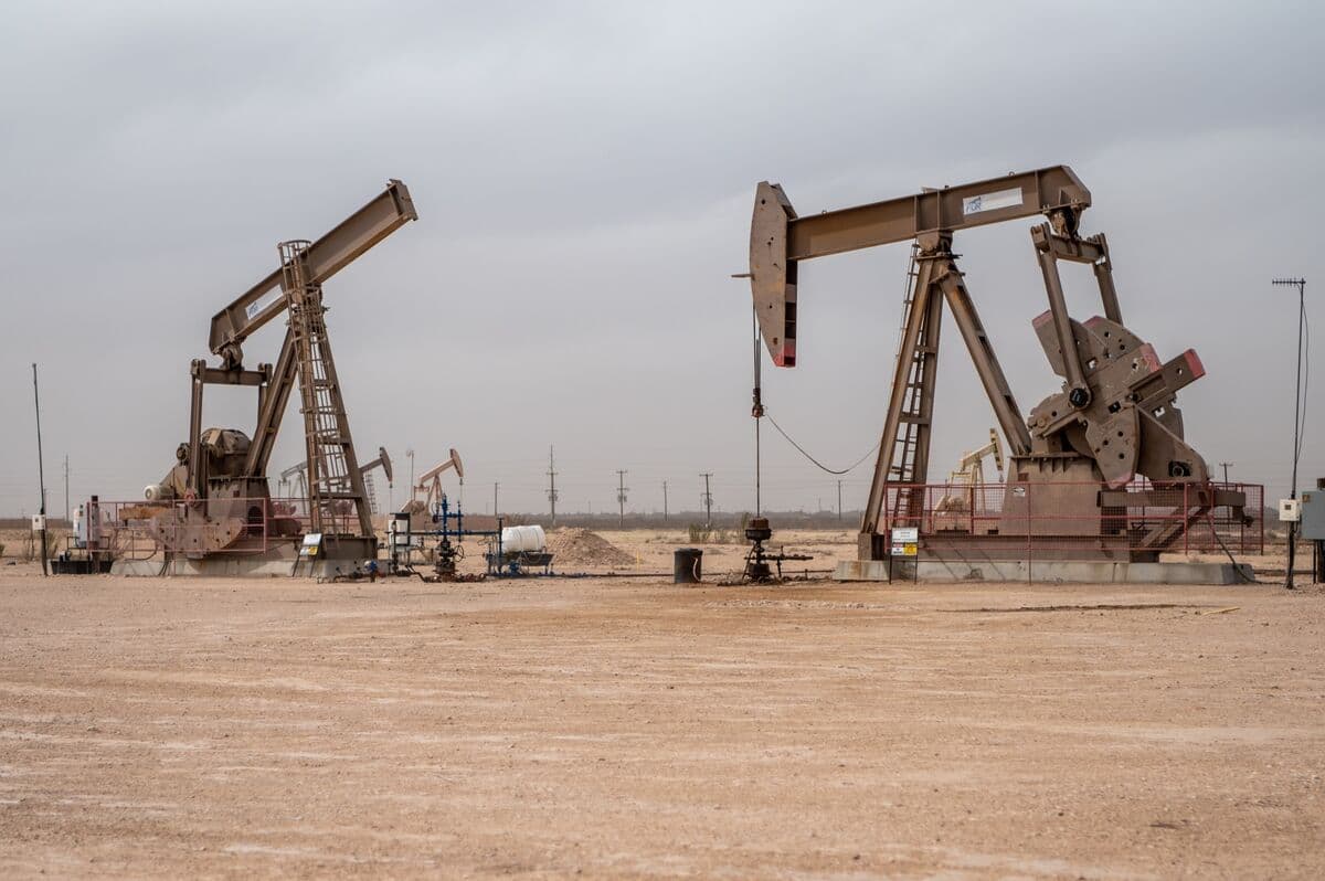 British Oil Traders Offer £1 Million Donation to Resolve Regulatory Investigation
