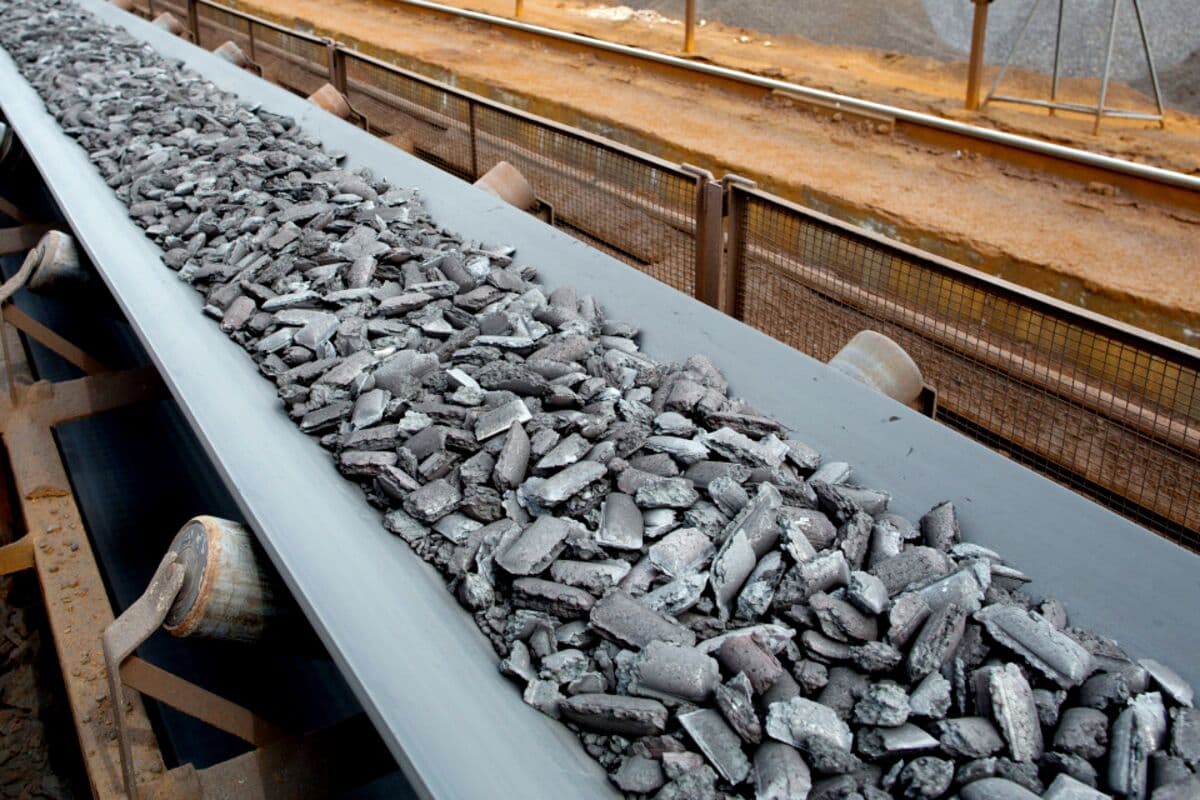 Glencore Strikes Offtake Agreement for Steel Input From Oman