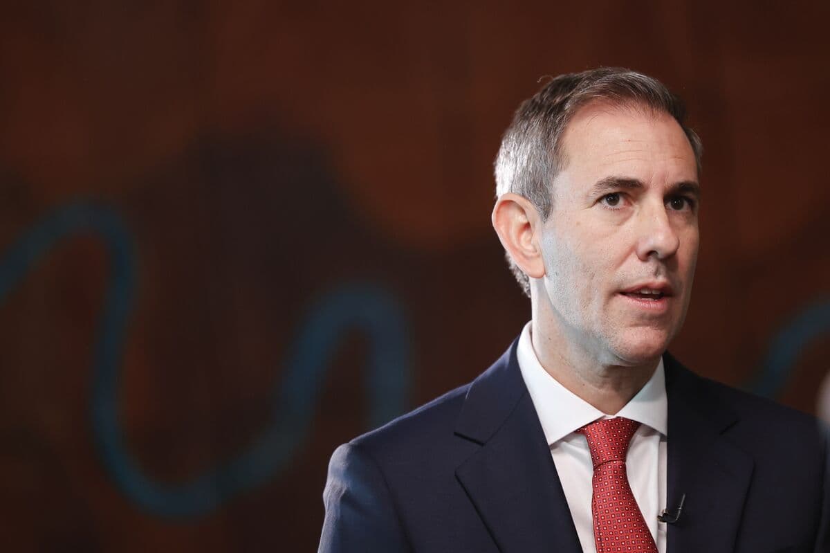 Australia's Budget Analysis Predicts Oil Prices Could Reach $200 Amid War Escalation