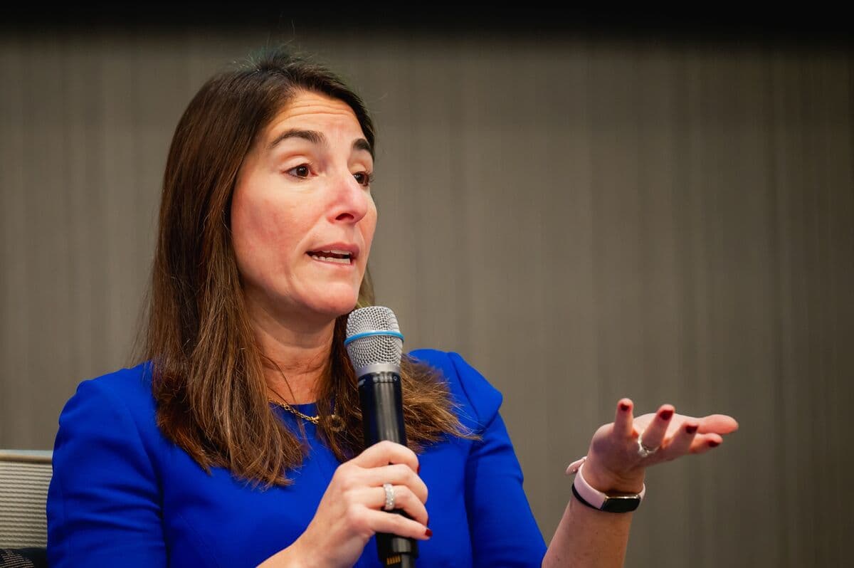 Fed’s Hammack Says She Sees Two-Sided Risks to Interest Rates