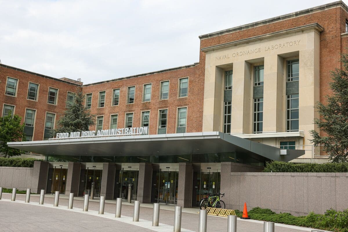 Departure of Key FDA Official Signals Agency Overhaul Under Trump Administration