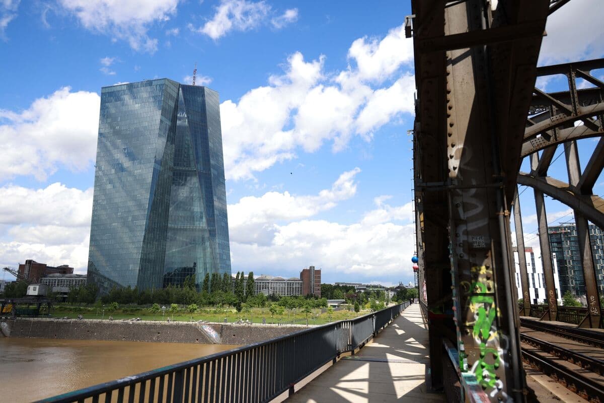 Traders Bet on Two ECB Hikes This Year as Energy Prices Surge