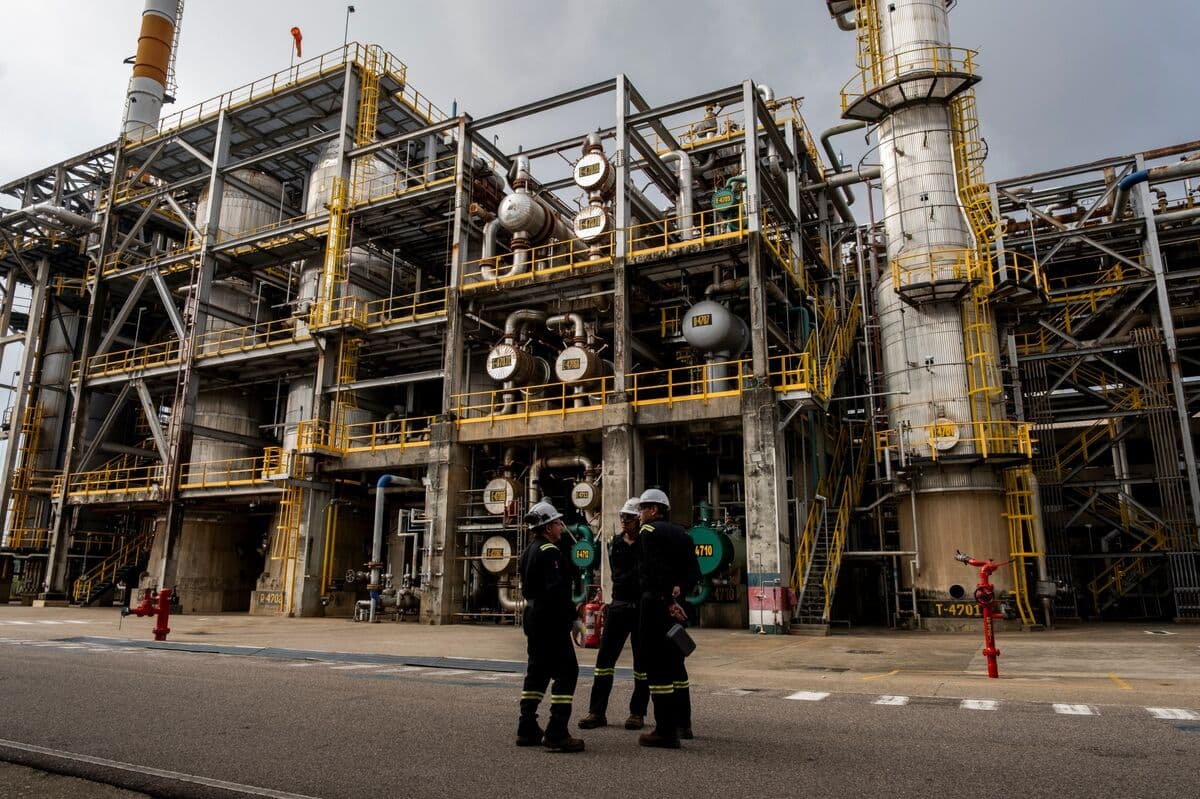 Colombia Oil Workers Threaten Strike Unless Ecopetrol CEO Quits