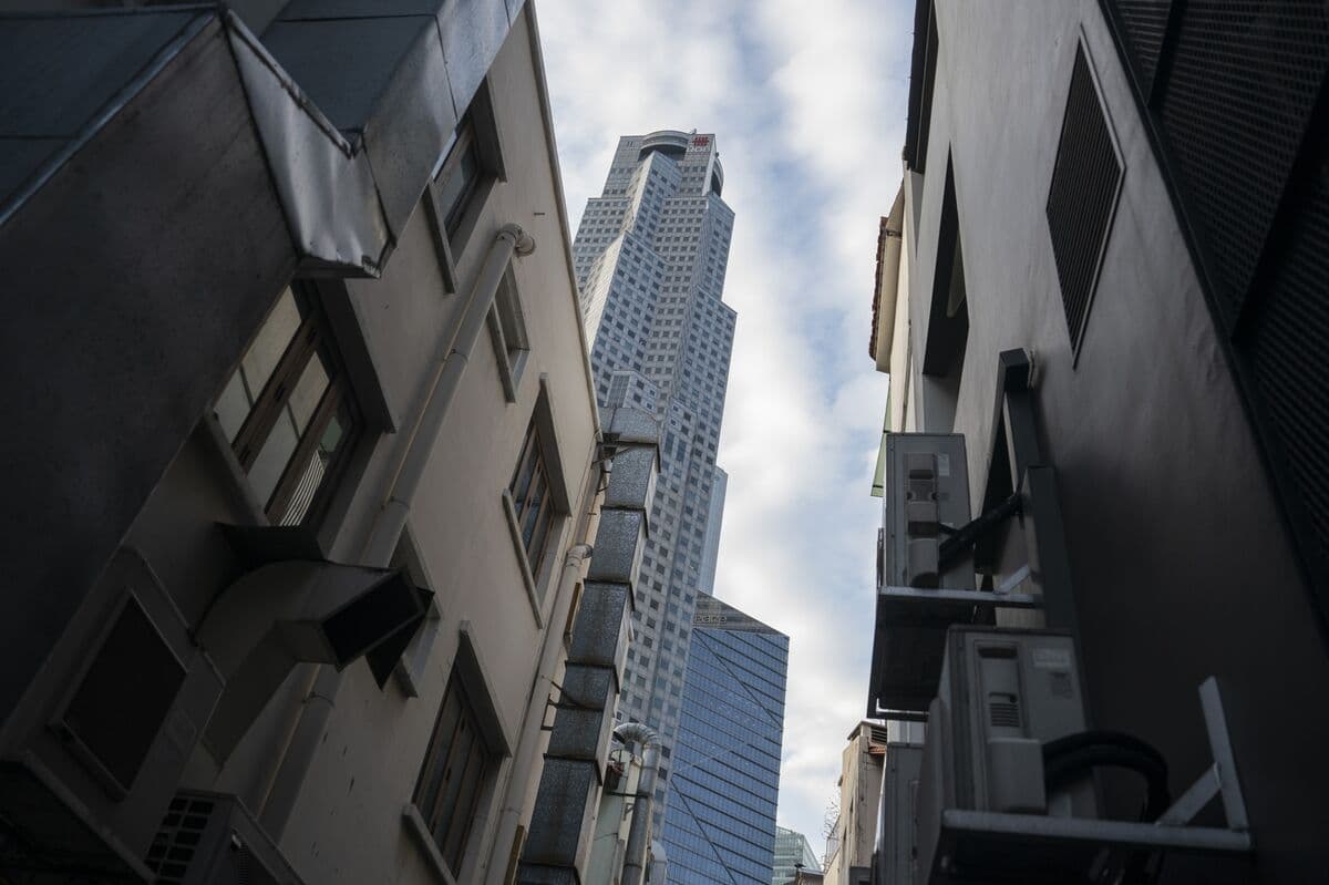 Asia Loan Bankers Brace for Competition, Thinner Margins in 2026