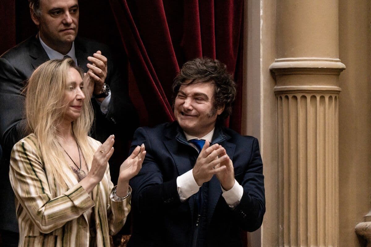 Milei Stands by His Cabinet Chief Amid a Growing Corruption Scandal