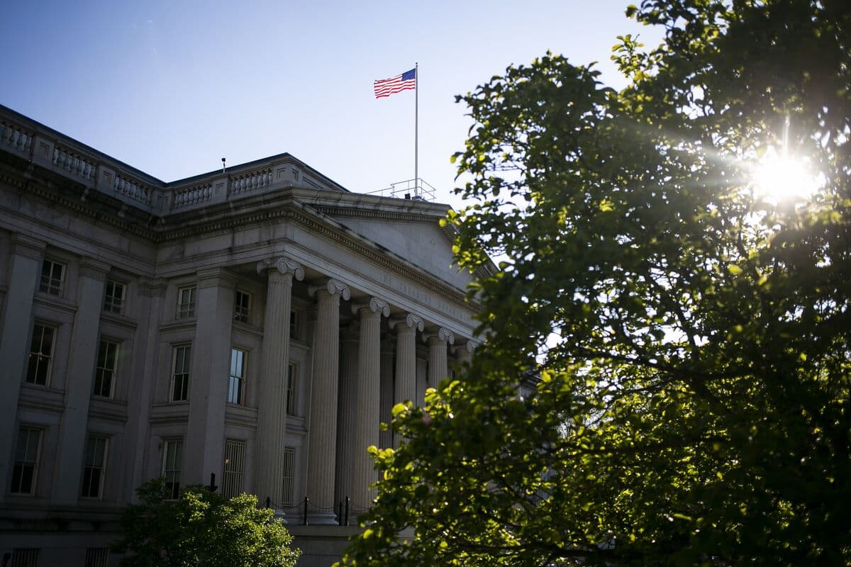 US Treasuries Continue to Decline Amid Rising Gas Prices and Inflation Concerns