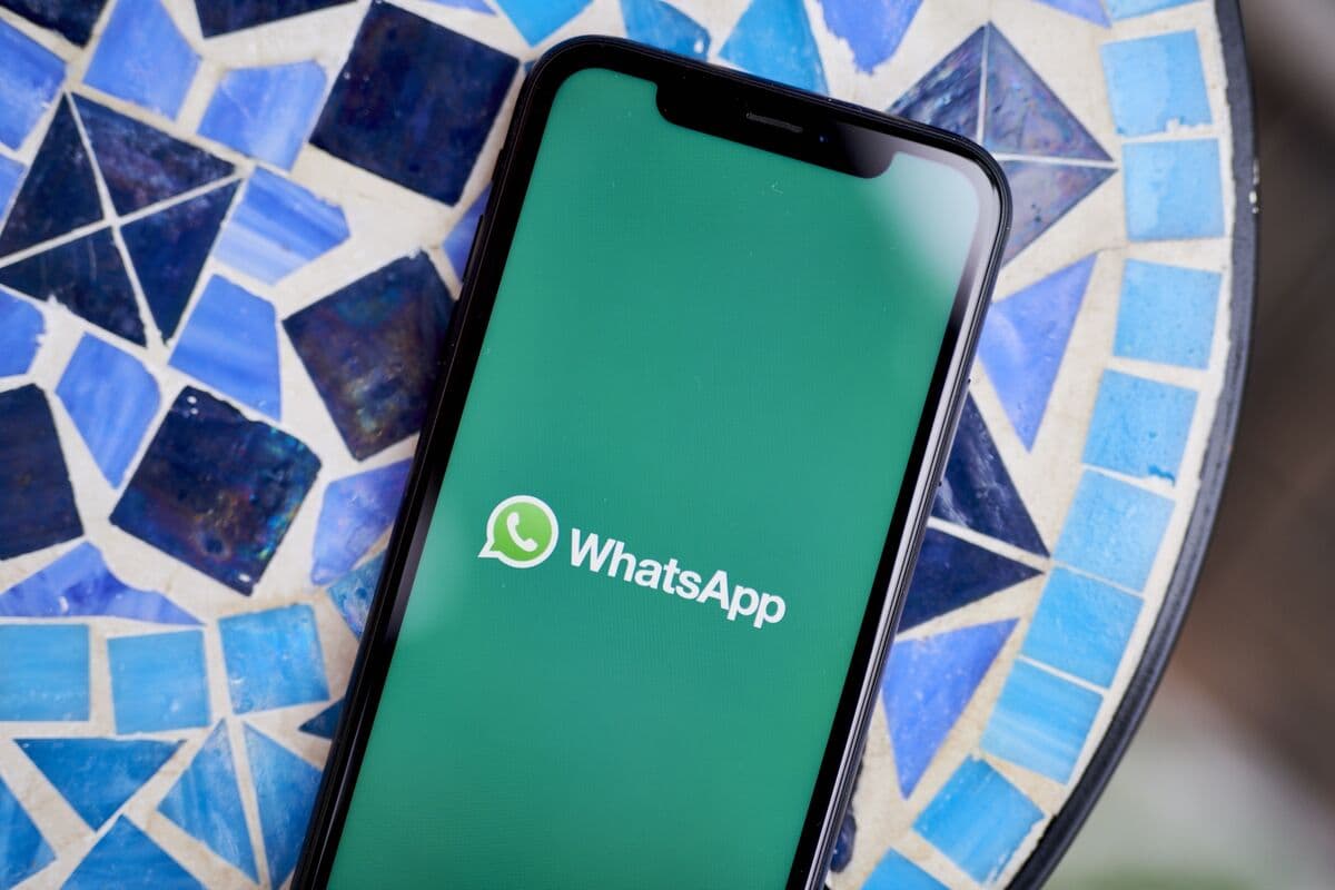 Meta Ordered by EU to Halt WhatsApp Curbs on AI Rivals