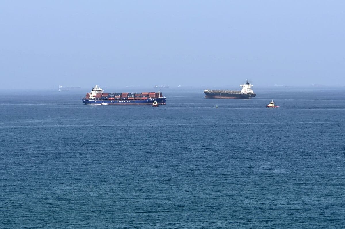 Oil Prices Stabilize Following Surge Amid US-Iran Tensions
