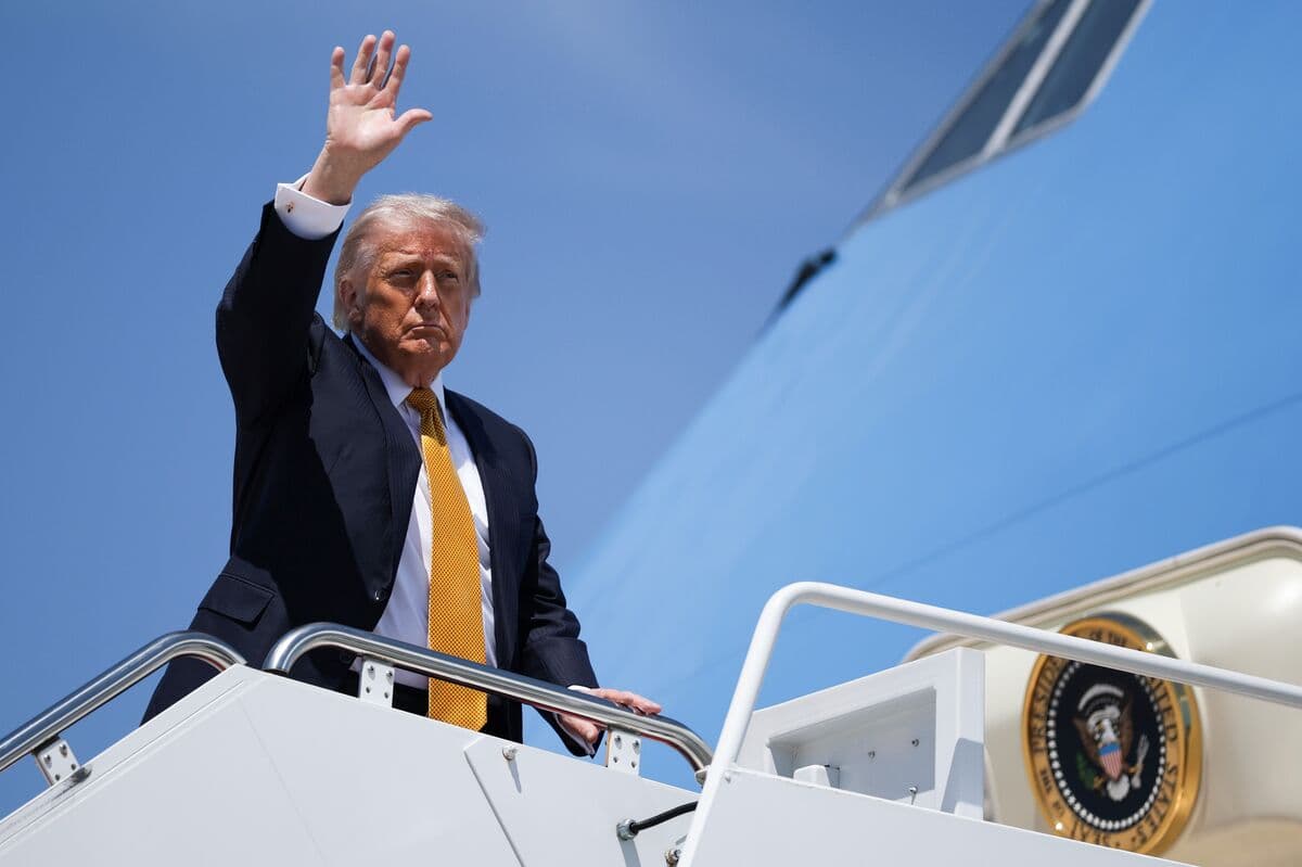 Trump Seeks Business Opportunities During Visit to China