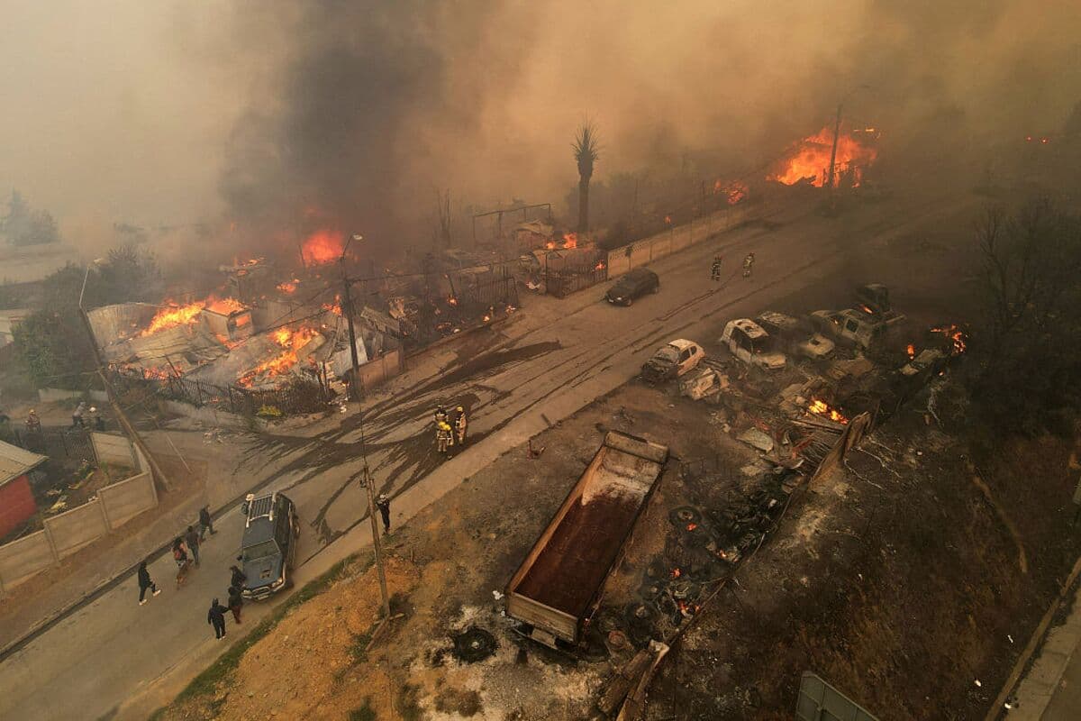 Chile Declares State of Catastrophe as Fires Force Evacuations