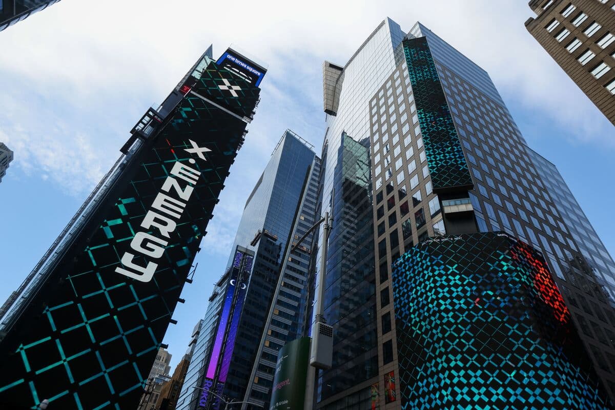 Amazon-Backed X-Energy Climbs 27% After $1.02 Billion US IPO