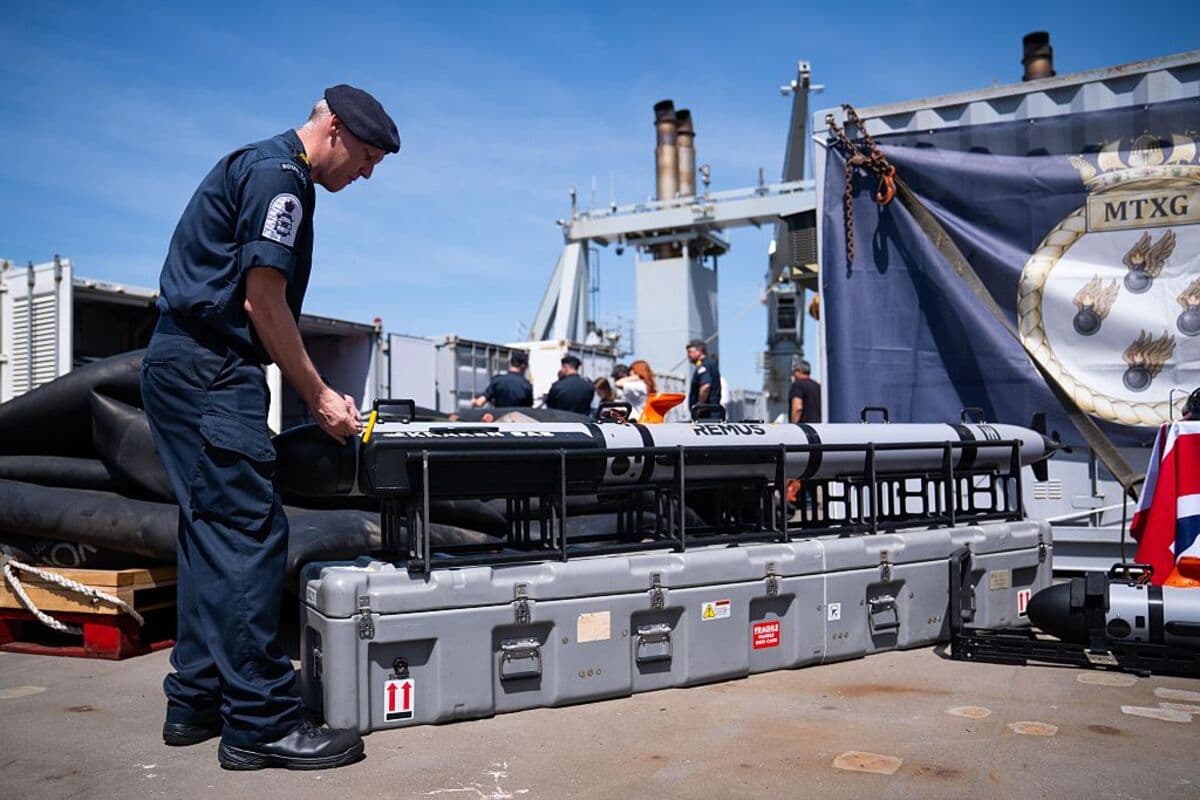 UK and France Complete Plans for Mine-Clearing Mission in Strait of Hormuz