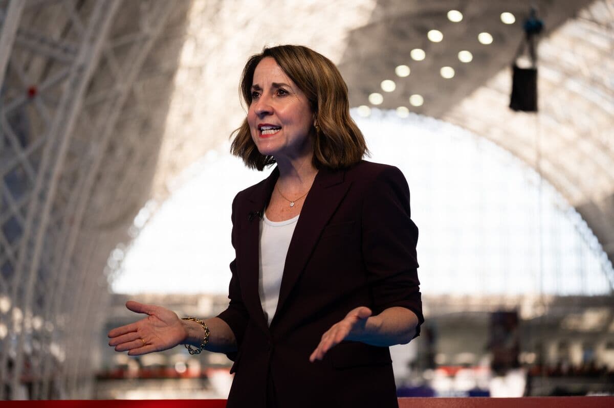 UK Technology Secretary Commits to Increasing Funding for Startups