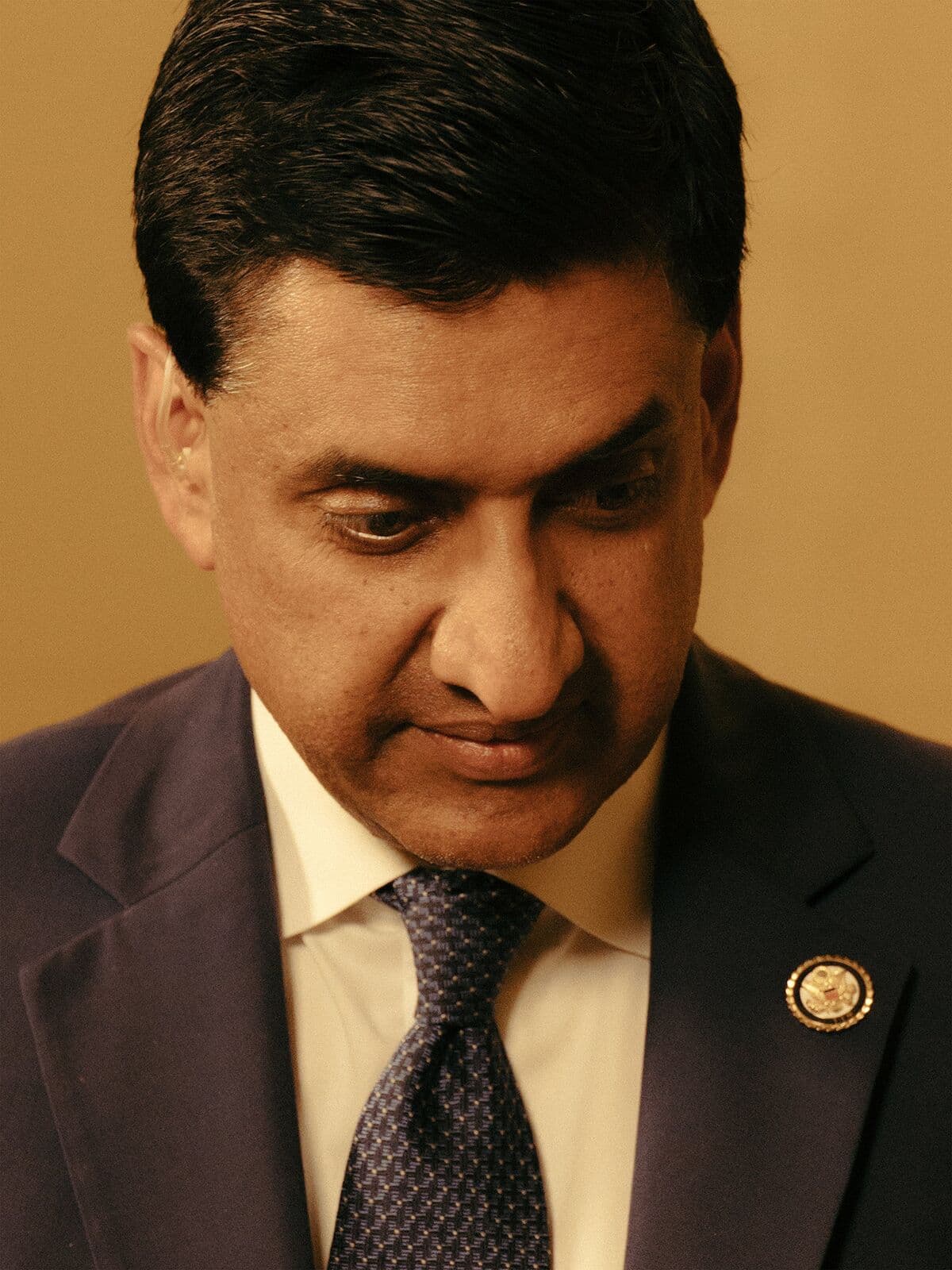 Congressman Ro Khanna Advocates for AI Regulation Amid Presidential Aspirations