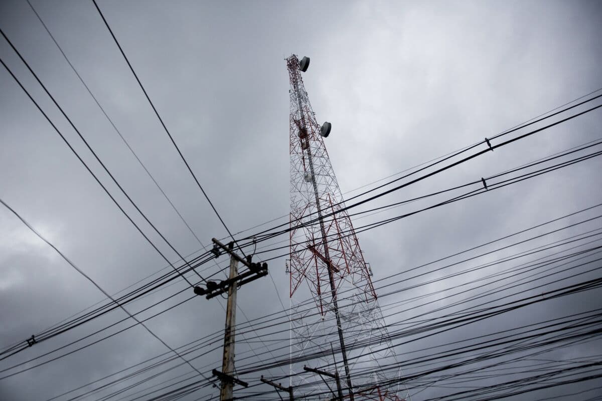Hanuman Wind Power Delays Junk Bond Offering Amid Governance Concerns