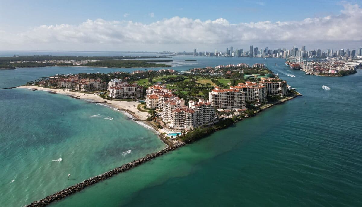 Miami Mayor Moves to Seize Part of Posh Island After Fuel Fight