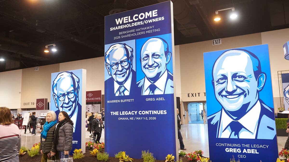 Berkshire Hathaway Posts $11.35 Billion Earning