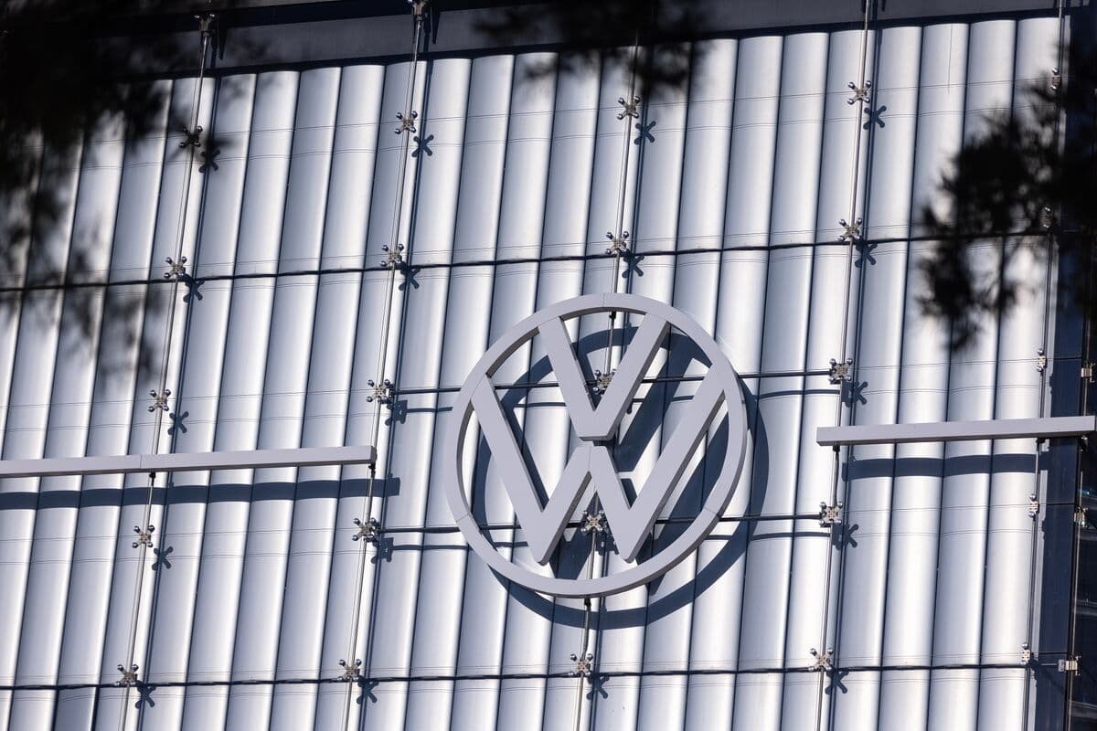Bain Capital Approaches Agreement to Acquire Stake in Volkswagen's Everllence Unit