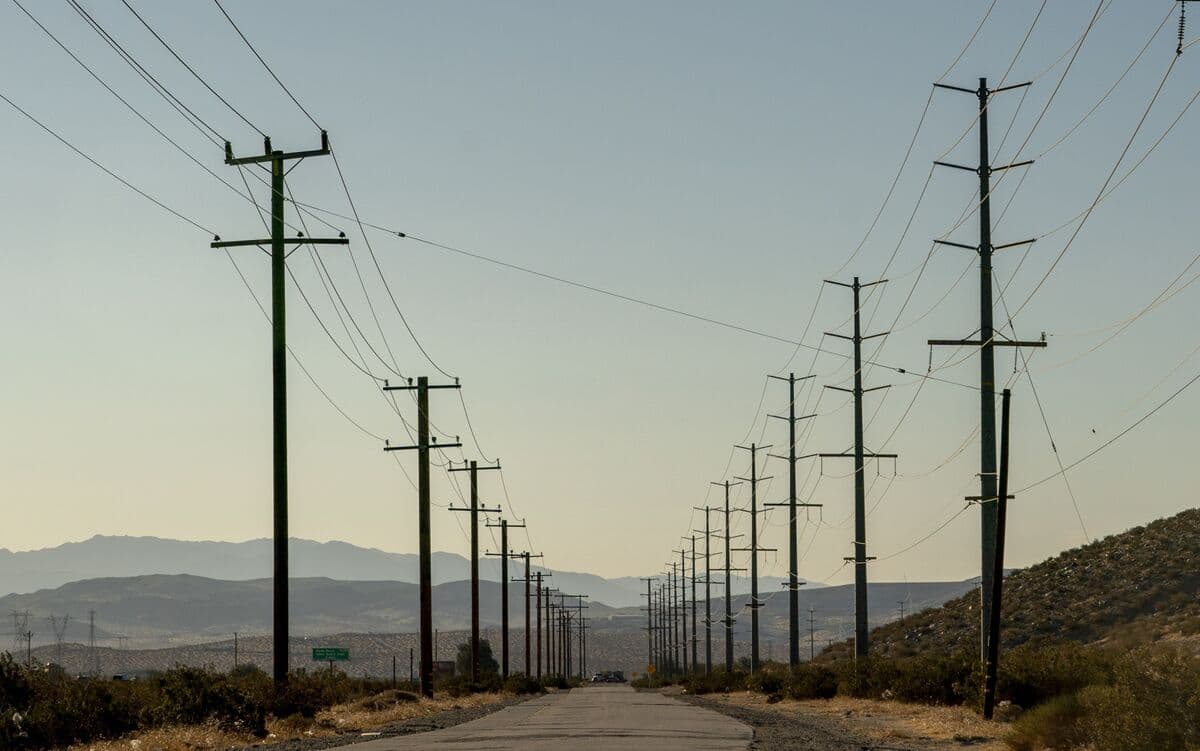 American Electric Power Plans $2.6 Billion Share Sale Amid Rising Electricity Demand