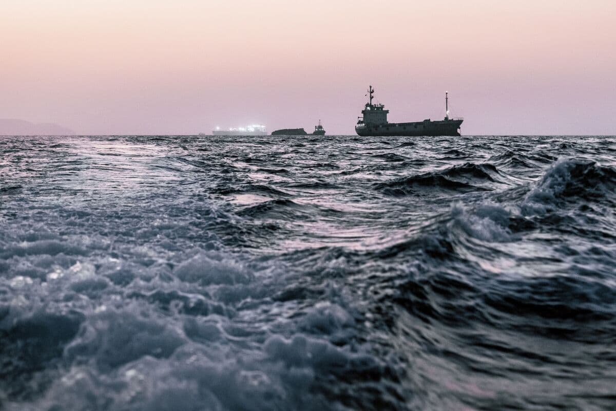 International Maritime Organization Halts Ship Evacuation in Persian Gulf Following Attack