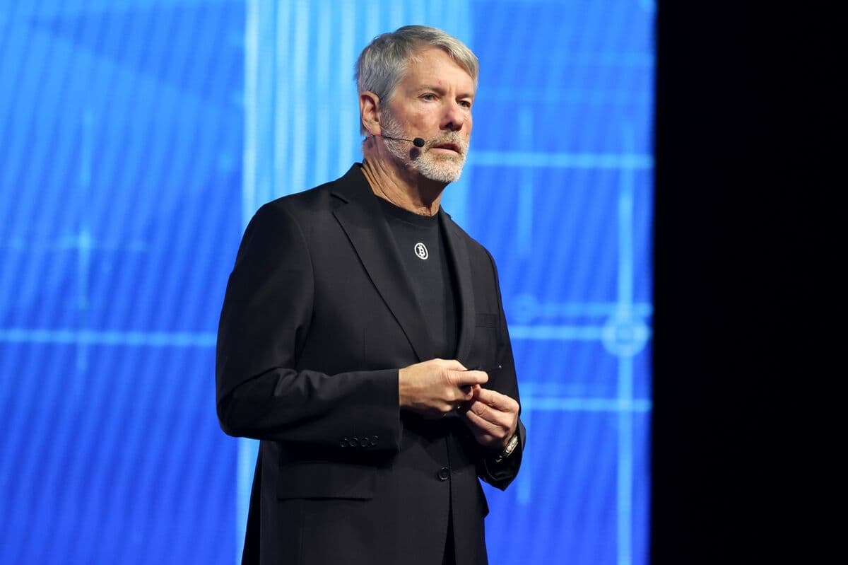 Saylor's Strategy Results in Sale of $2.5 Million in Bitcoin