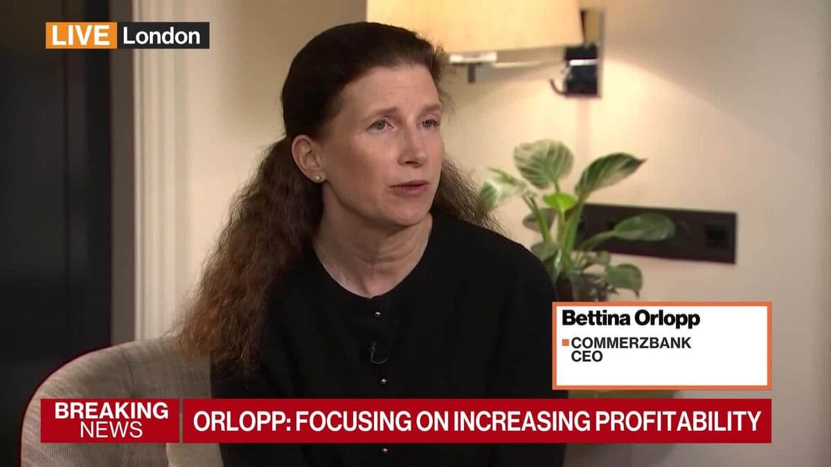 Commerzbank CEO Says UniCredit Takeover Bid Was a 'Surprise'