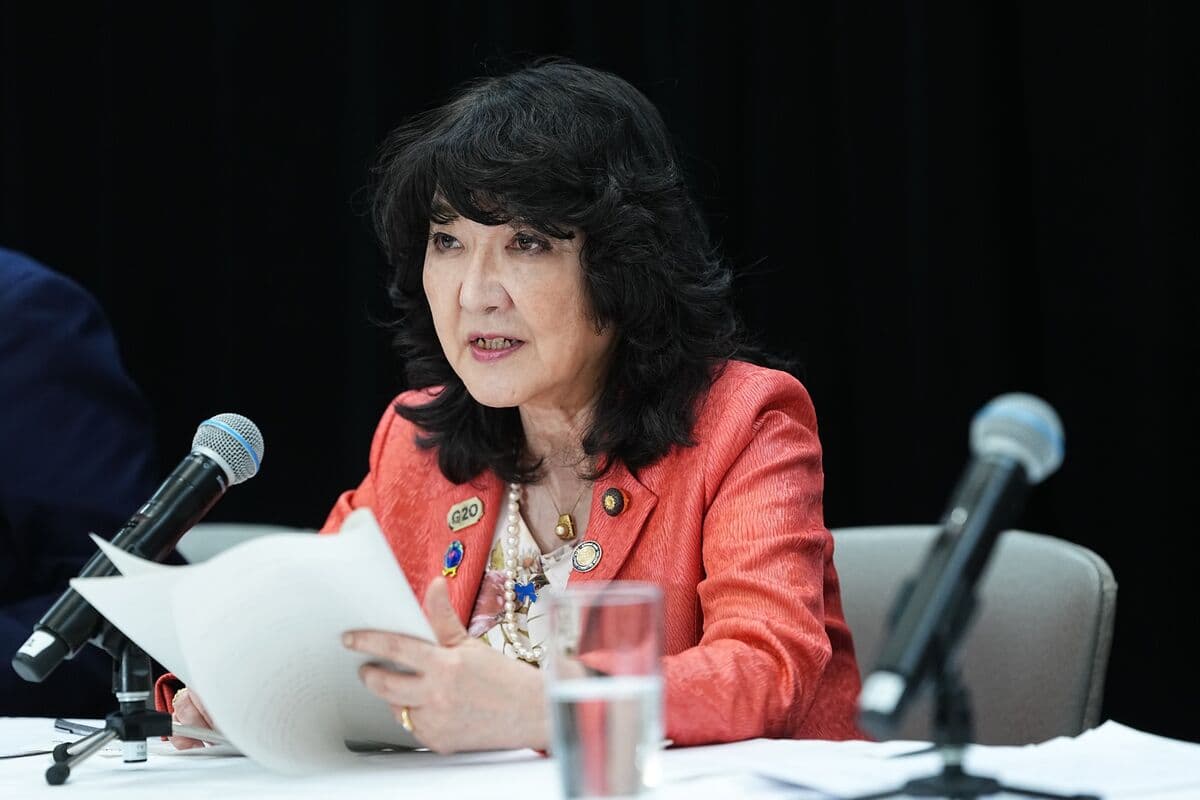 Japan’s Katayama Warns ‘Nearing’ Time to Take Bold FX Steps