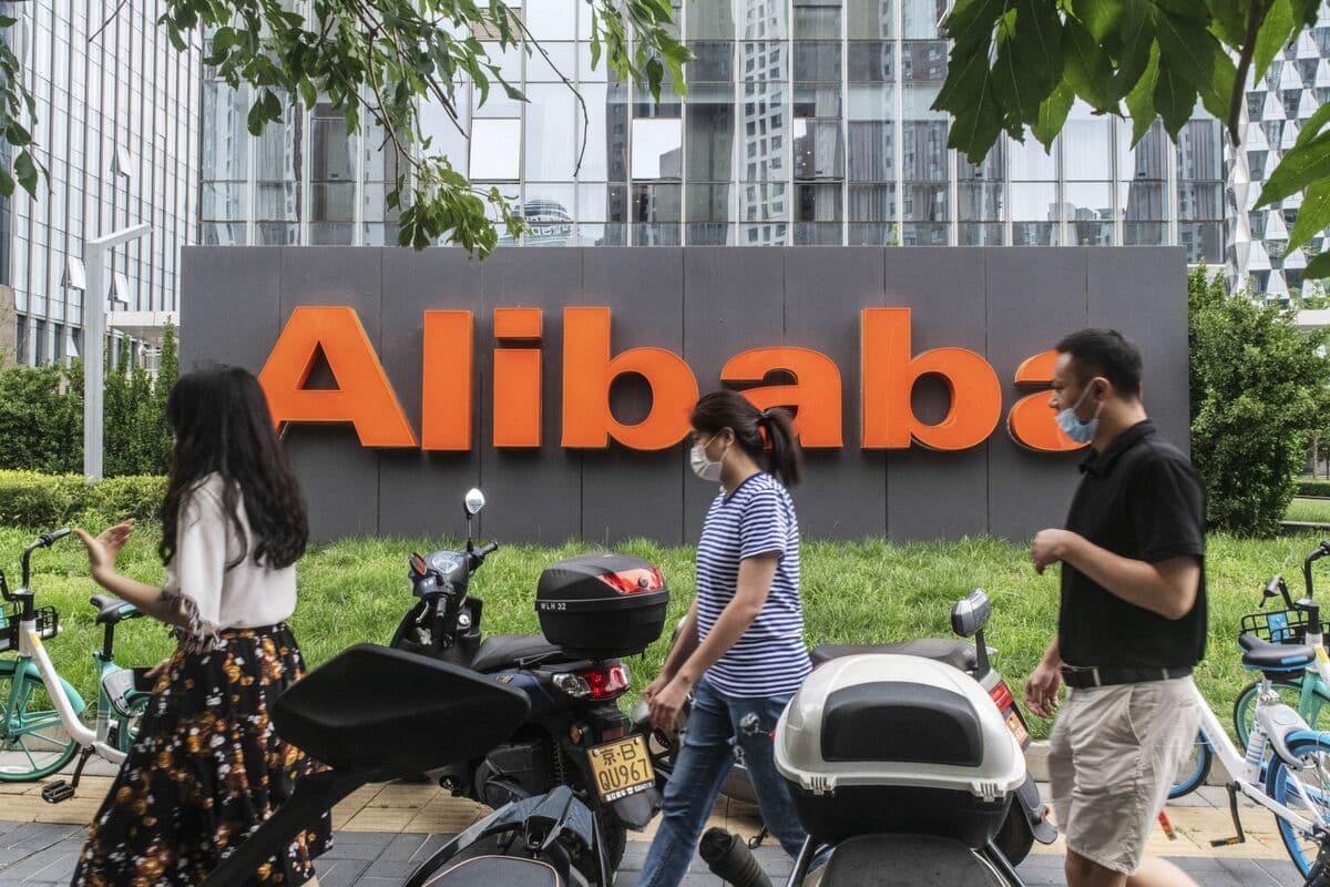Alibaba Unveils New Chip Design to Meet Surging Demand for AI