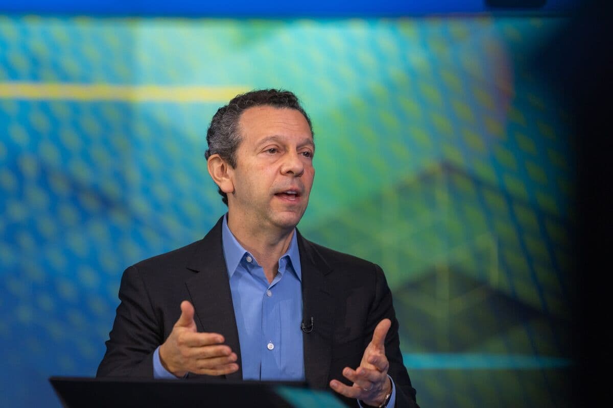 Ares' Jacobson Critiques Discrepancy in Private Credit Coverage