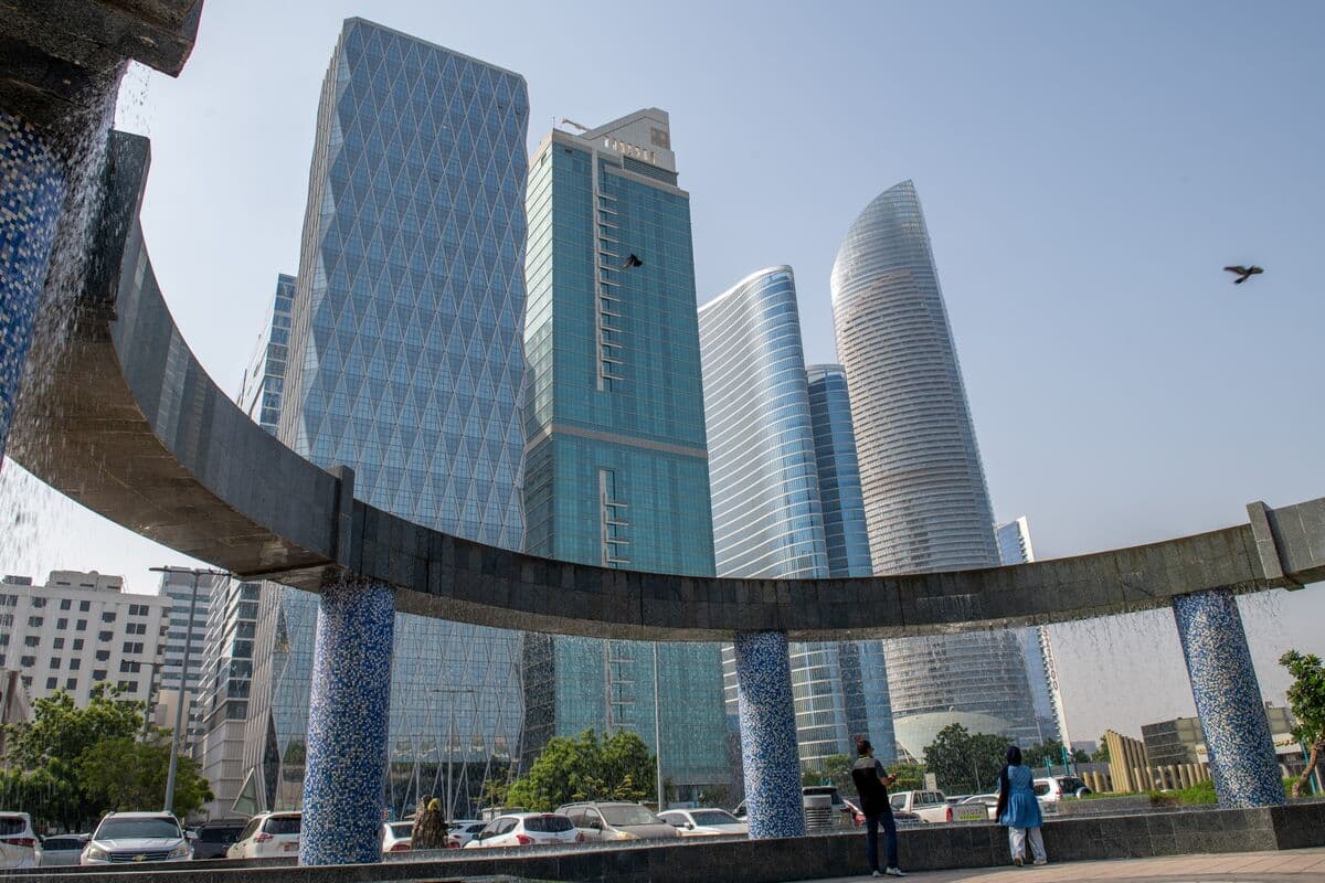 Emerging Markets Eke Out Gains in Thin-Volume Holiday Trading