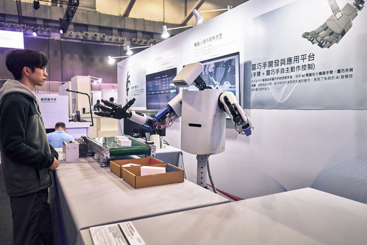 Nvidia Partner Hon Hai’s Sales Climb 22% in Global AI Buildout