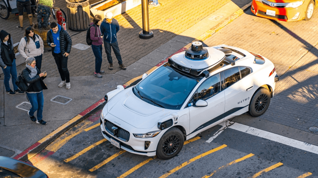Waymo, Uber ile olan ortaklığını sona erdirmeyi düşünüyor