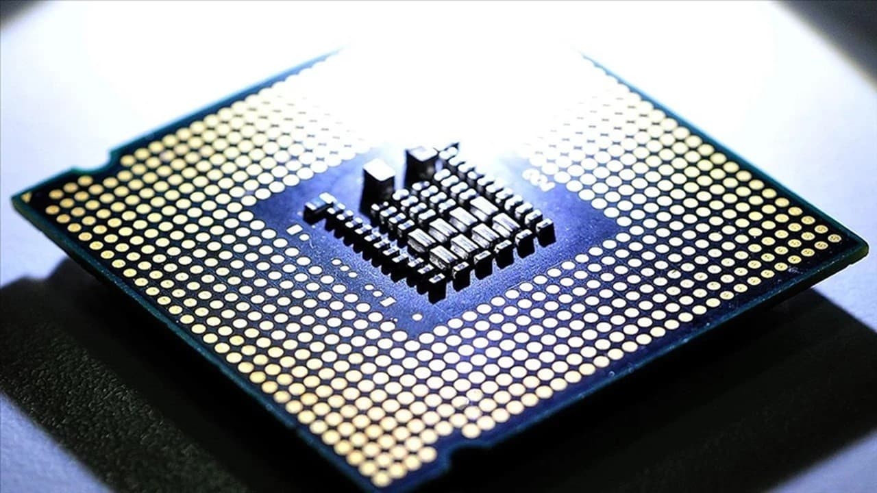 Yarı iletkenlerde beklenti yukarı çekildi: Barclays'ten Intel ve TSMC hamlesi