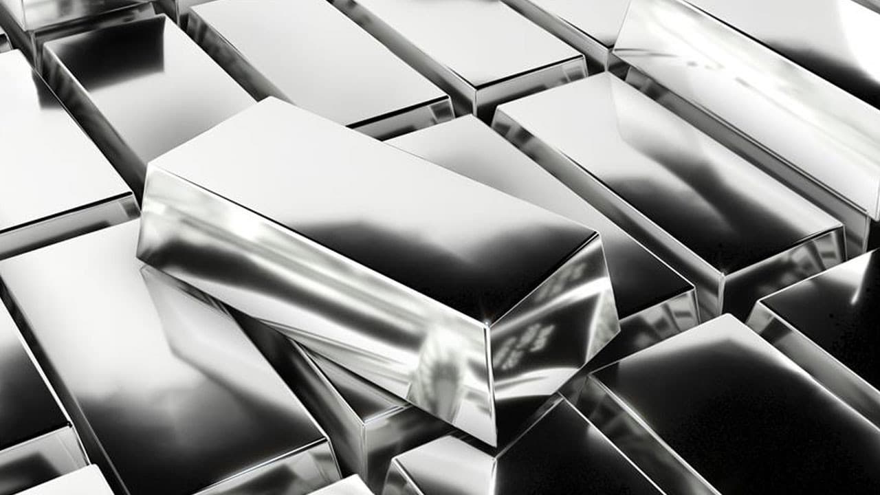 Trump'ın kararı etkili oldu: Gümüş fiyatlarında rekordan sert düşüş!