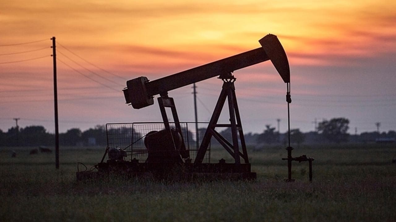 Rusya'nın petrol ve doğal gaz gelirleri yüzde 24 azaldı