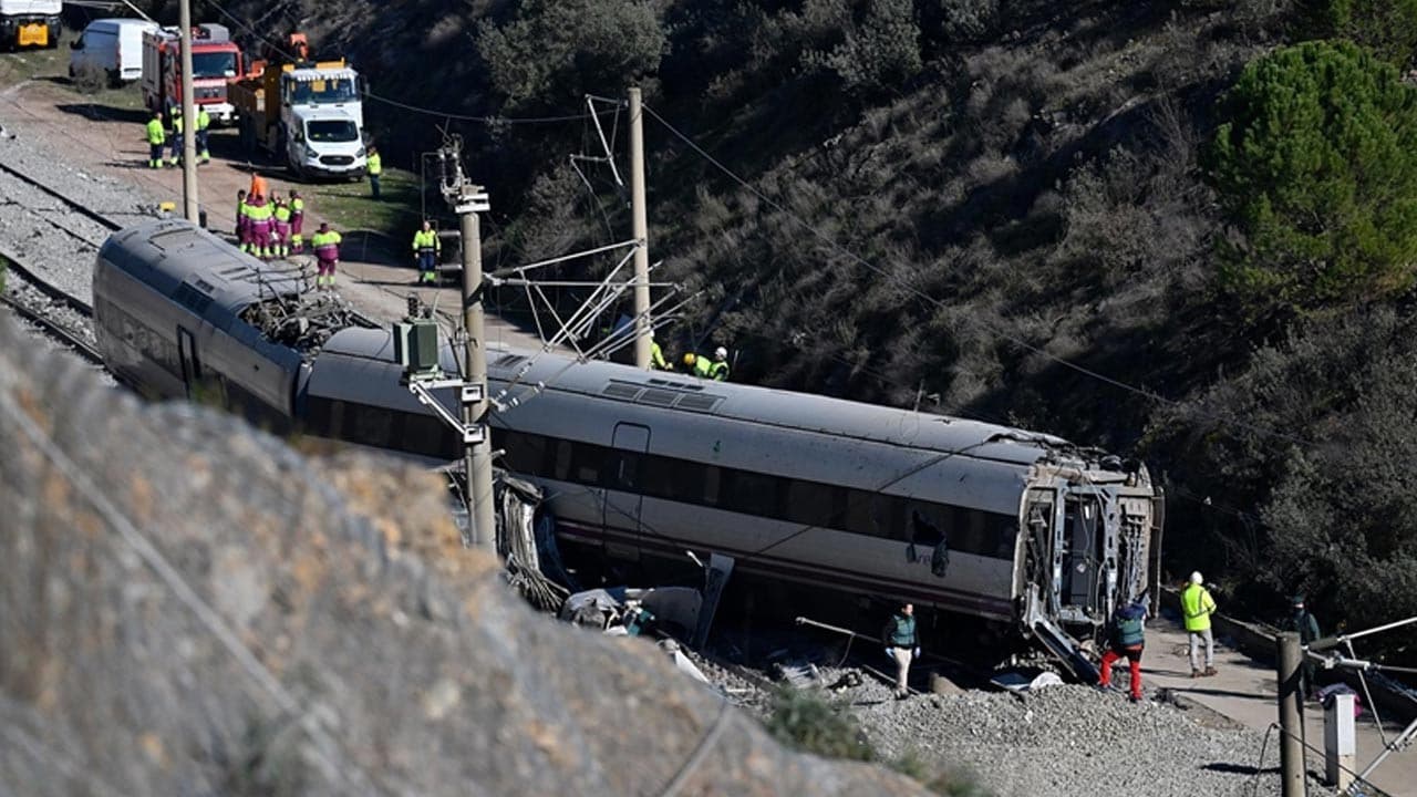 İspanya’da bilanço ağırlaşıyor: Ölü sayısı 42’ye çıktı