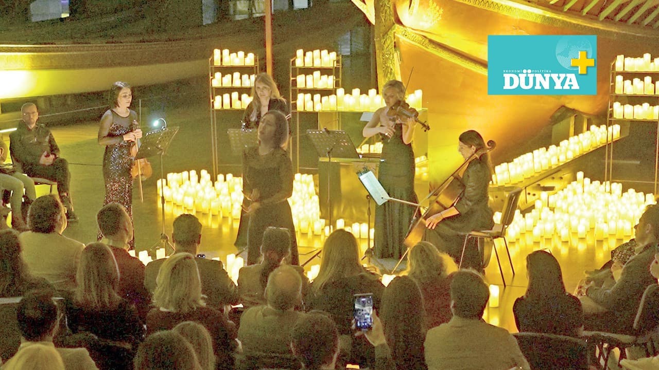 Mum ışığında zamansız müziğin peşinde