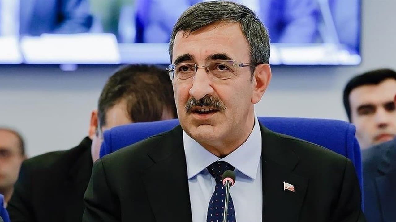 Cumhurbaşkanı Yardımcısı Yılmaz: Çatışmaların sona ermesi için çabalarımızı sürdürüyoruz
