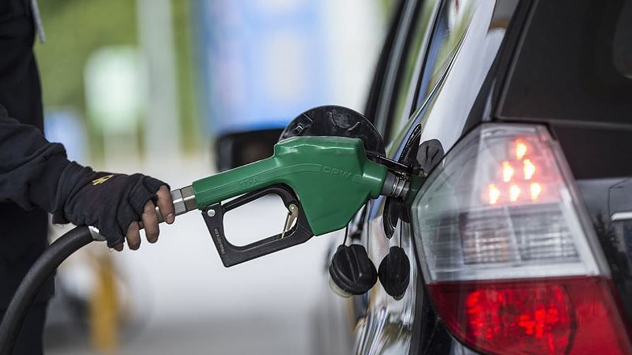 Dizel geriliyor, hibrit ve elektrik yükseliyor