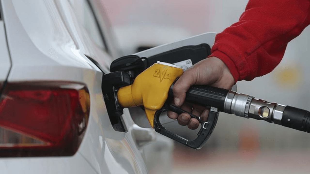 Mazota zam veya indirim var mı, benzin fiyatları düşecek mi? Akaryakıt fiyatları arttı, düştü mü?