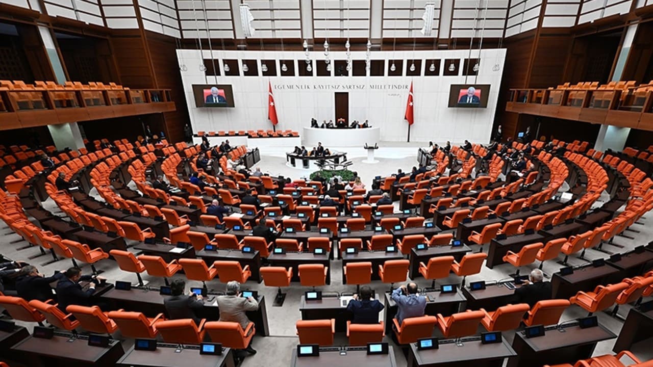 Vergi düzenlemesini içeren kanun teklifi kabul edildi: Vergi borçlarına 72 ay taksit