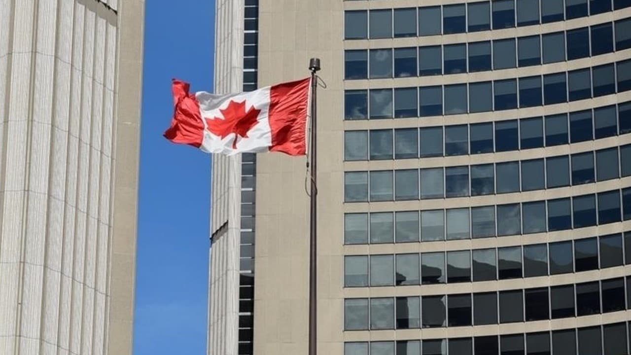 Kanada Merkez Bankası politika faizini sabit tuttu