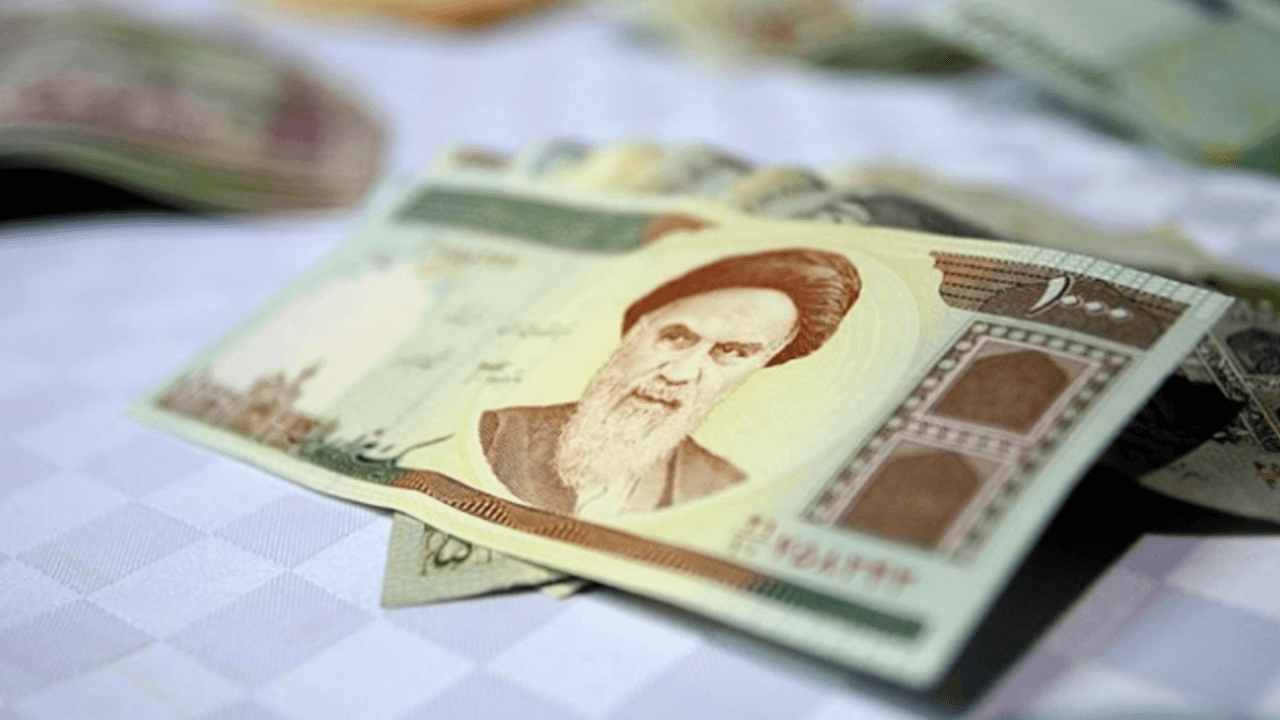 İran'da dolar rekor kırdı: Savaş sonrası yüzde 10'luk sıçrama!