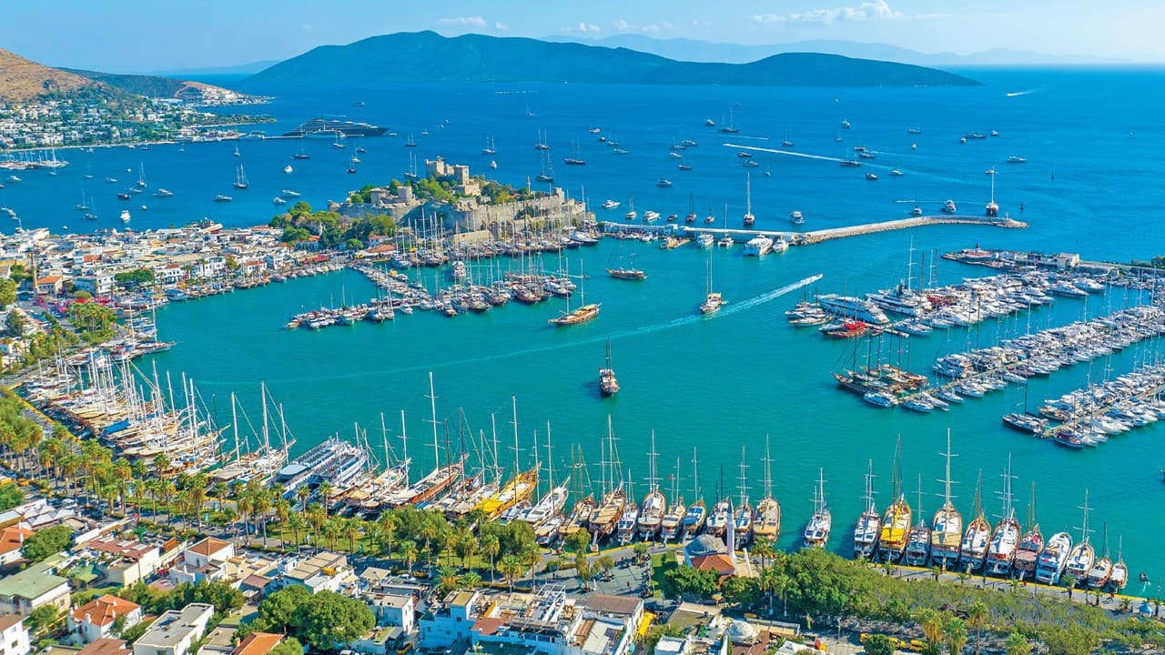 Düşük gelirli emeklilere İspanya'dan uygun fiyatlı tatil imkanı